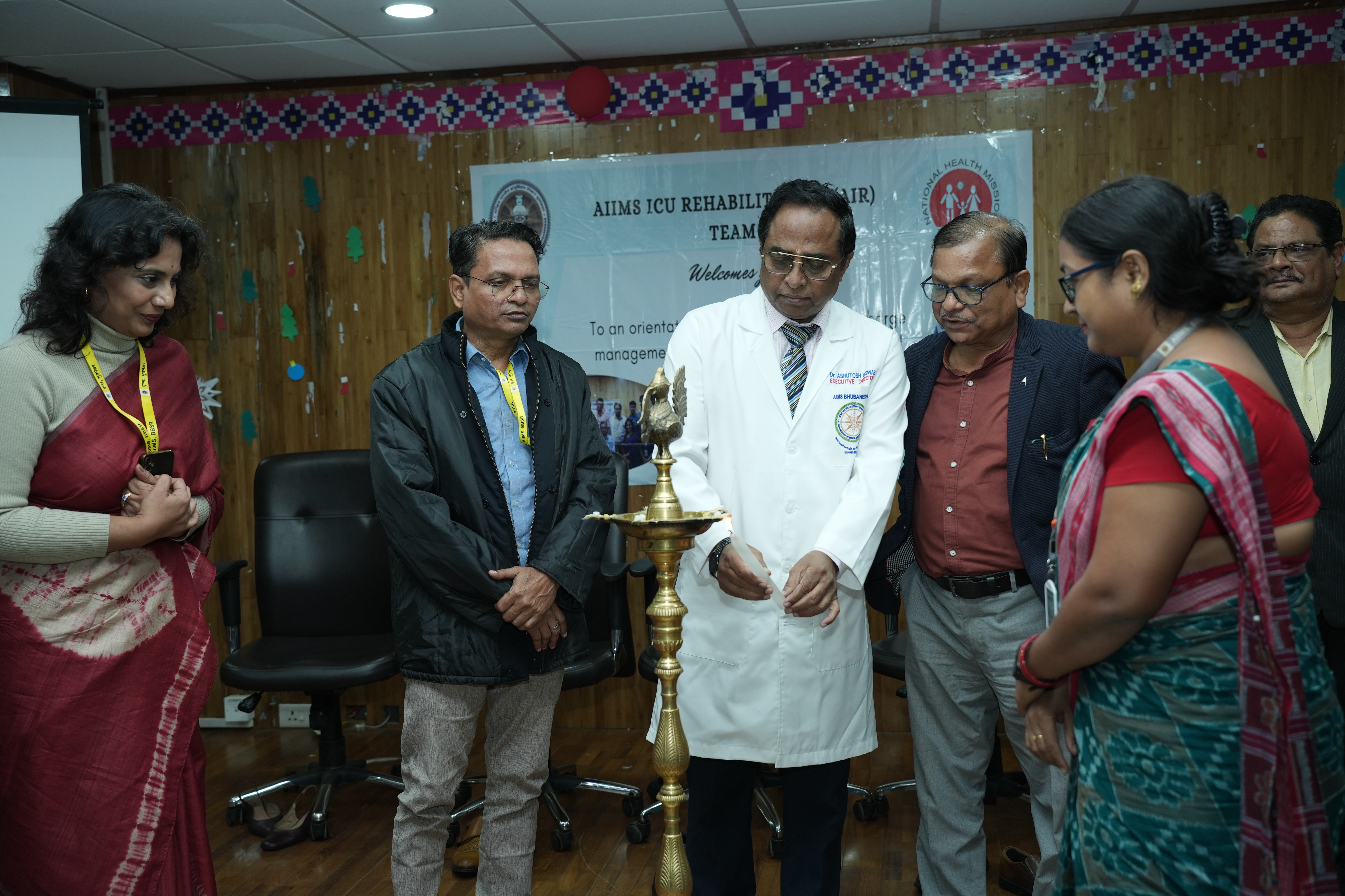 Prof. (Dr.) Ashutosh Biswas, Executive Director of AIIMS Bhubaneswar, lighting the ceremonial lamp to mark the launch of the AIR dissemination project and the 1st PPIE meet